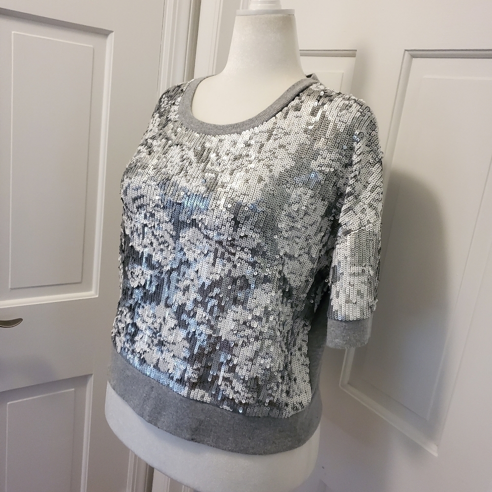 Michael Michael Kors Grey Knit with Floral Sequin Top Size Large, shimmer - Picture 3 of 10